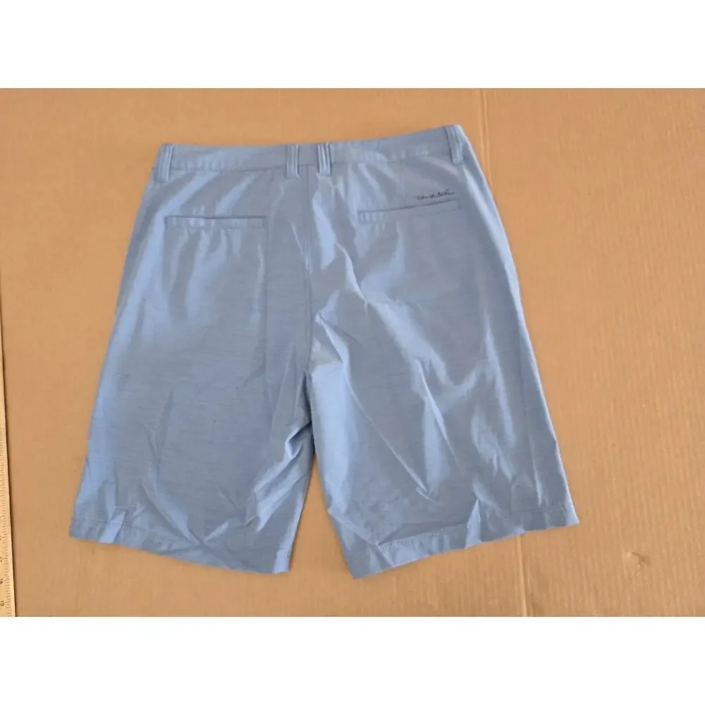 Travis Mathew Bermuda Blus 8” Golf Casual Shorts Men Size 34
